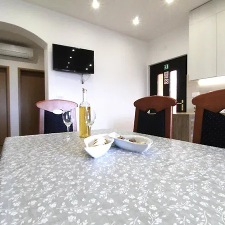 Daire Tre Pini 1 Seget (Umag)
